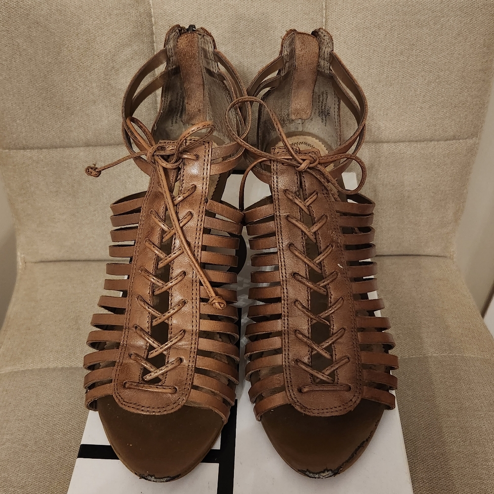 Loft Franca Caged Wedge Sandel 7.5
